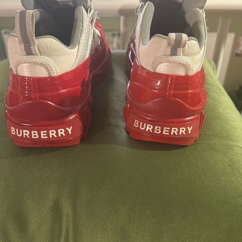 Burberrry red and white logo